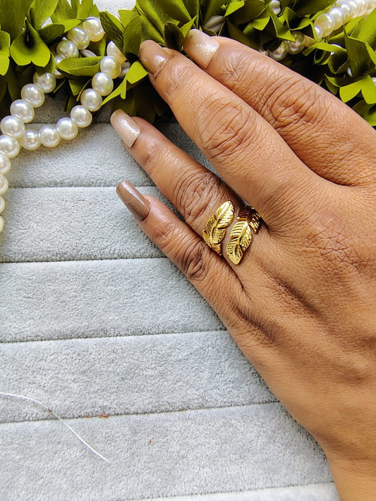 Anti-Tarnish Gold Feather Ring