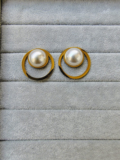 Pearl Circle Earrings - Gold Stainless Steel Studs