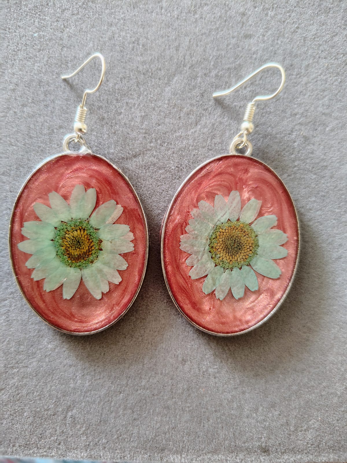 Ocean Blue Daisy Earrings